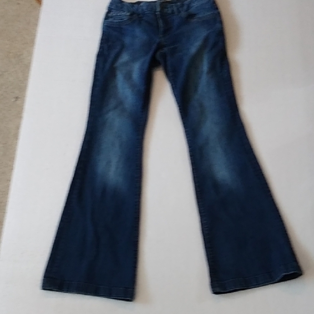 Women's Blue Jeans with Braided Accent  SIZE 27×32